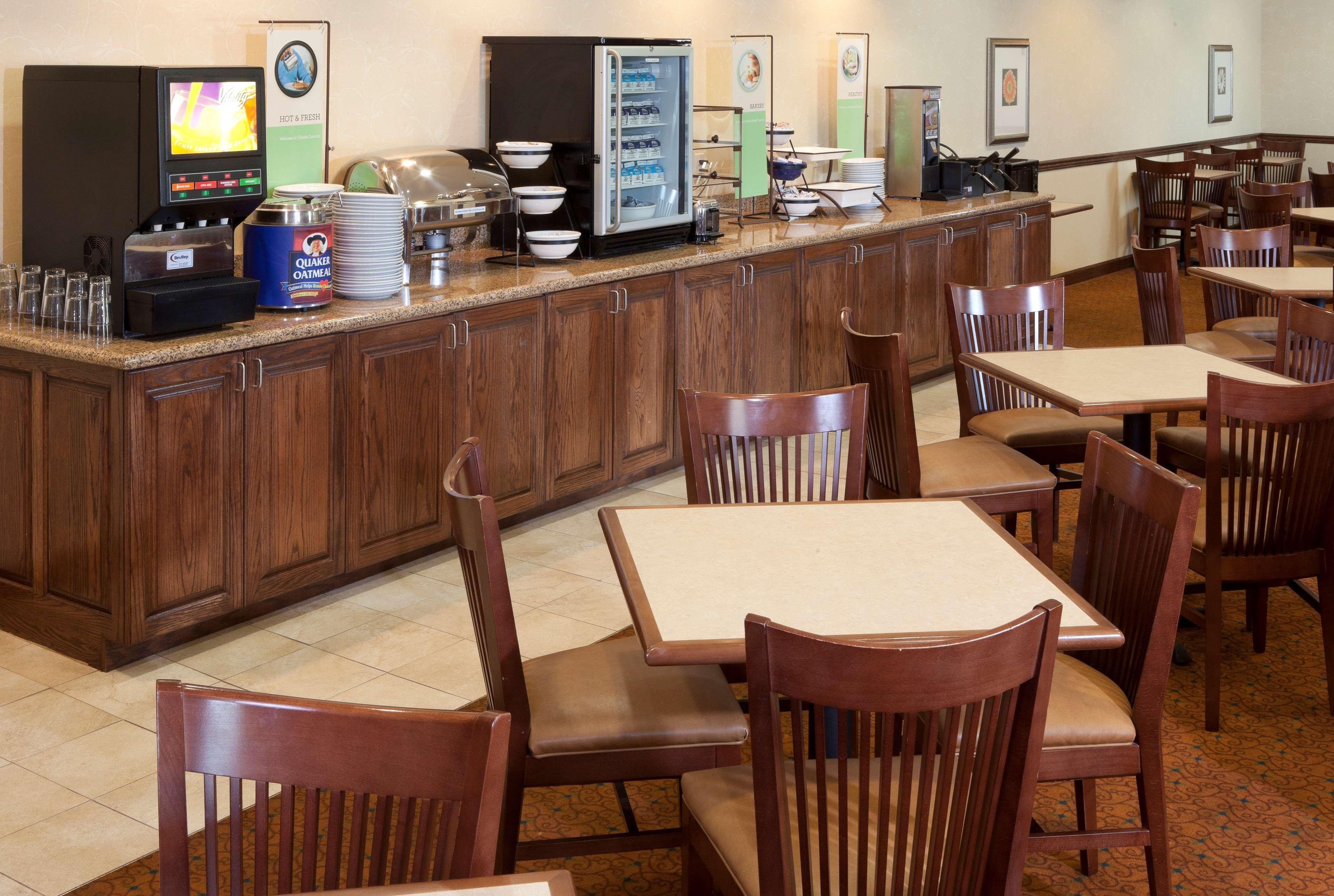 Country Inn & Suites By Radisson, Rocky Mount, Nc Buitenkant foto