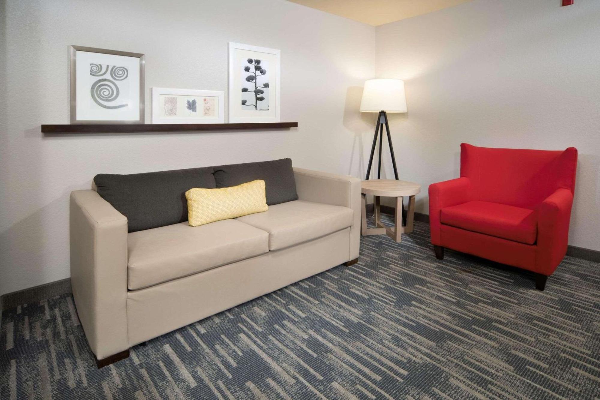 Country Inn & Suites By Radisson, Rocky Mount, Nc Buitenkant foto